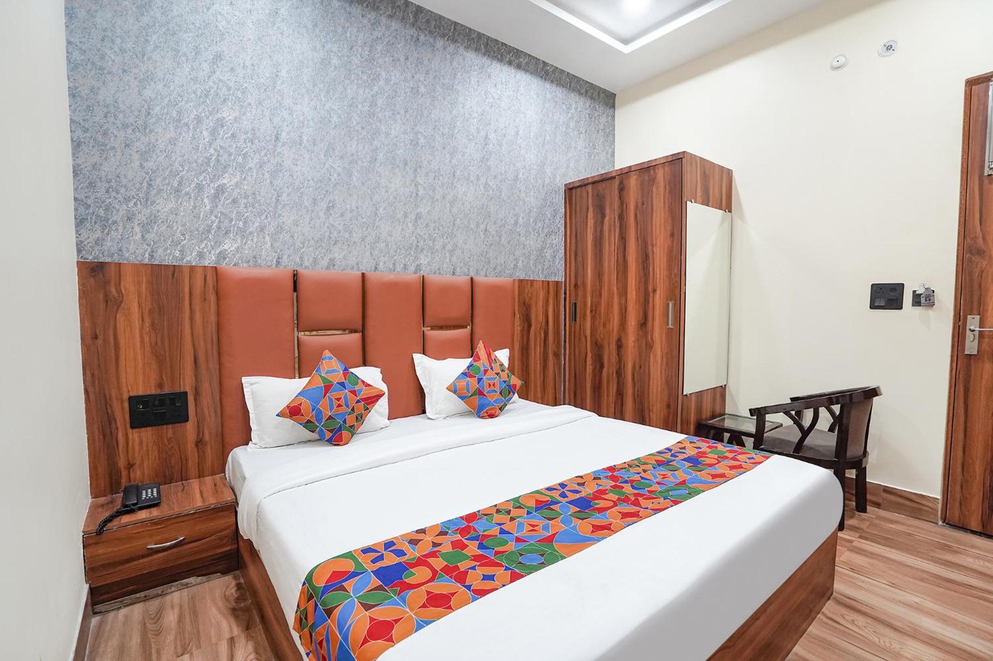Fabhotel The Vrindavan Inn Εξωτερικό φωτογραφία