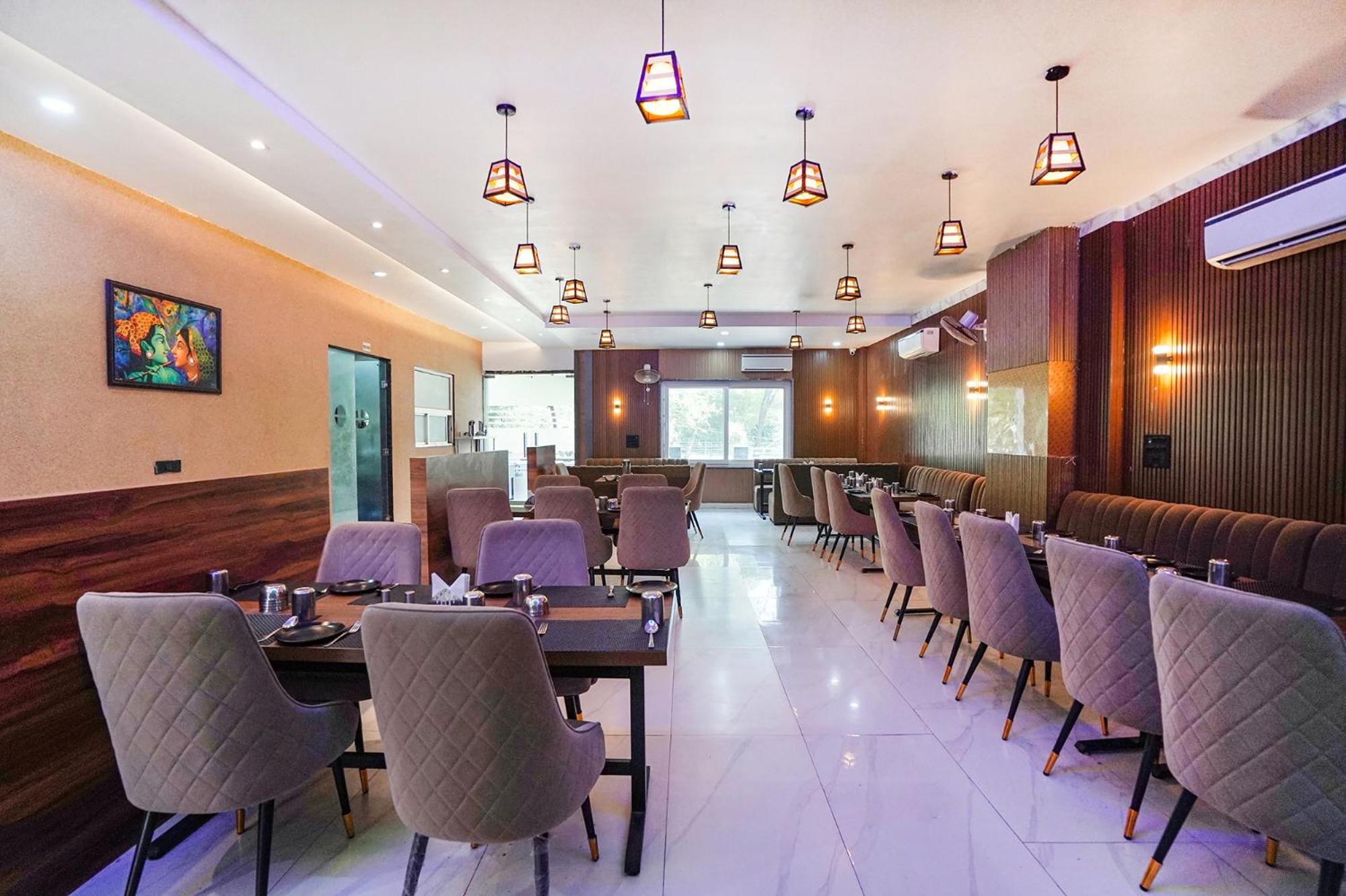 Fabhotel The Vrindavan Inn Εξωτερικό φωτογραφία
