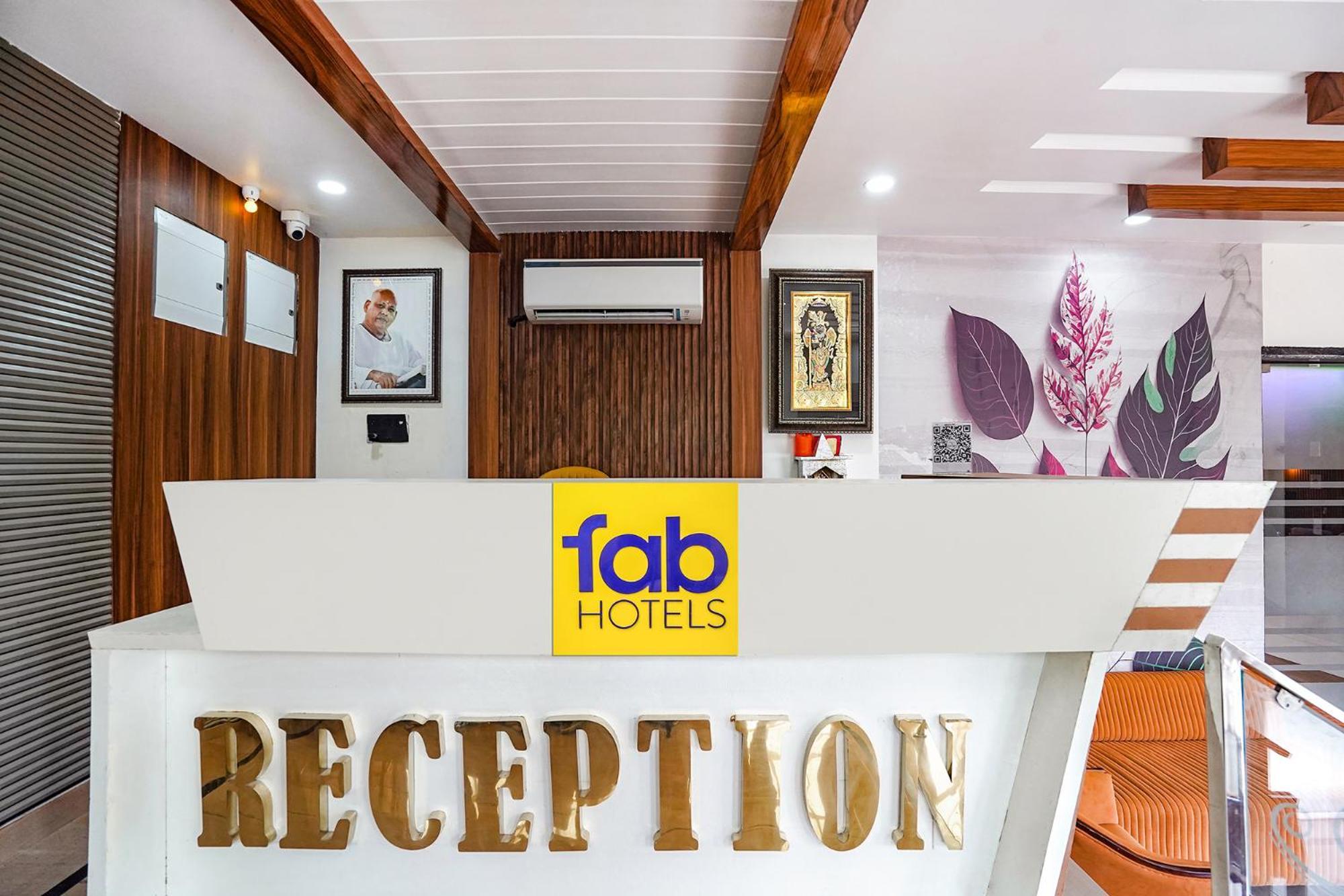 Fabhotel The Vrindavan Inn Εξωτερικό φωτογραφία