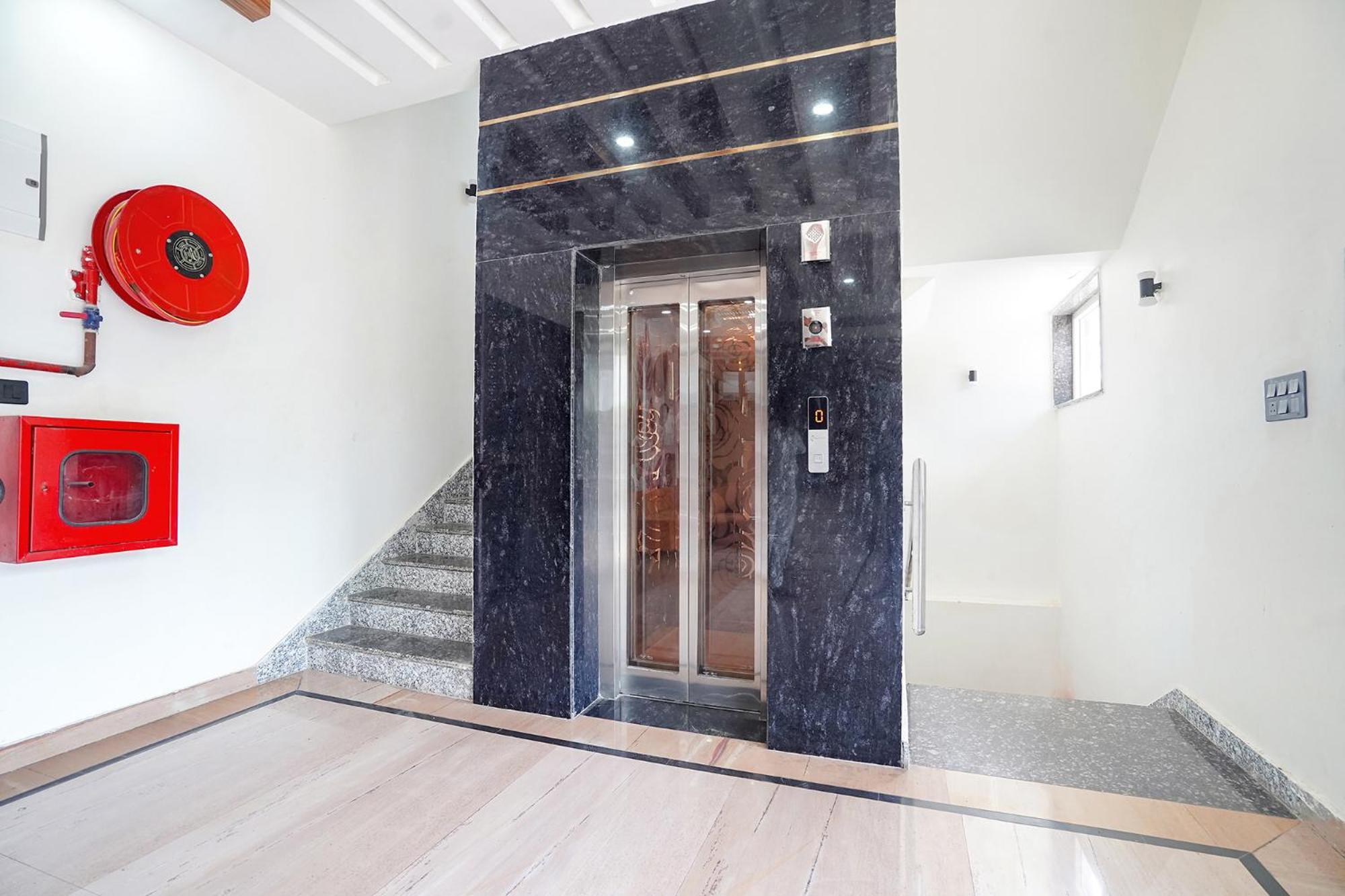 Fabhotel The Vrindavan Inn Εξωτερικό φωτογραφία