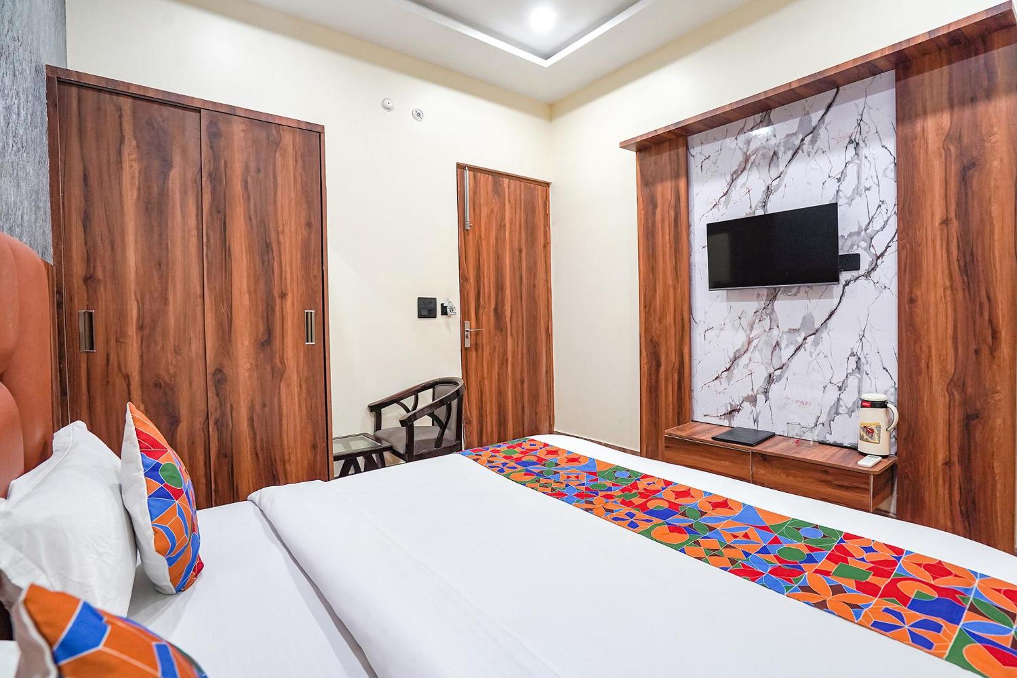 Fabhotel The Vrindavan Inn Εξωτερικό φωτογραφία